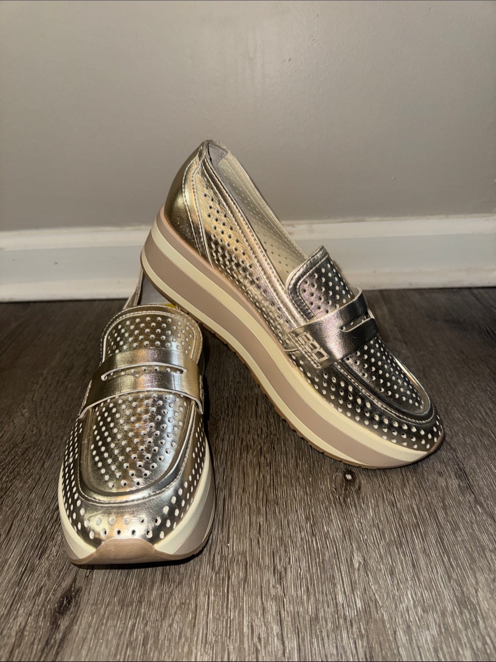 Dolce Vita Metallic Gold Platform Loafers Sz 9